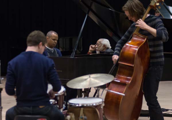 Barry Harris giving instruction at his master class