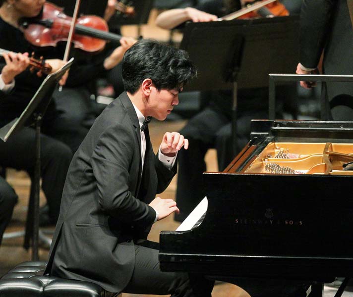 Daniel Hsu on the piano