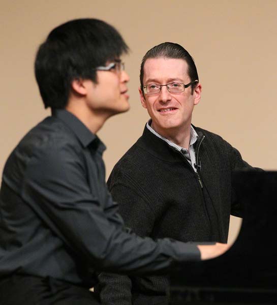 Llŷr Williams during his master class